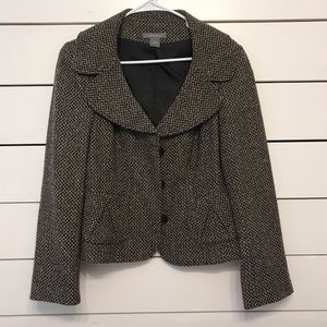 Super cute blazer for work or fun!